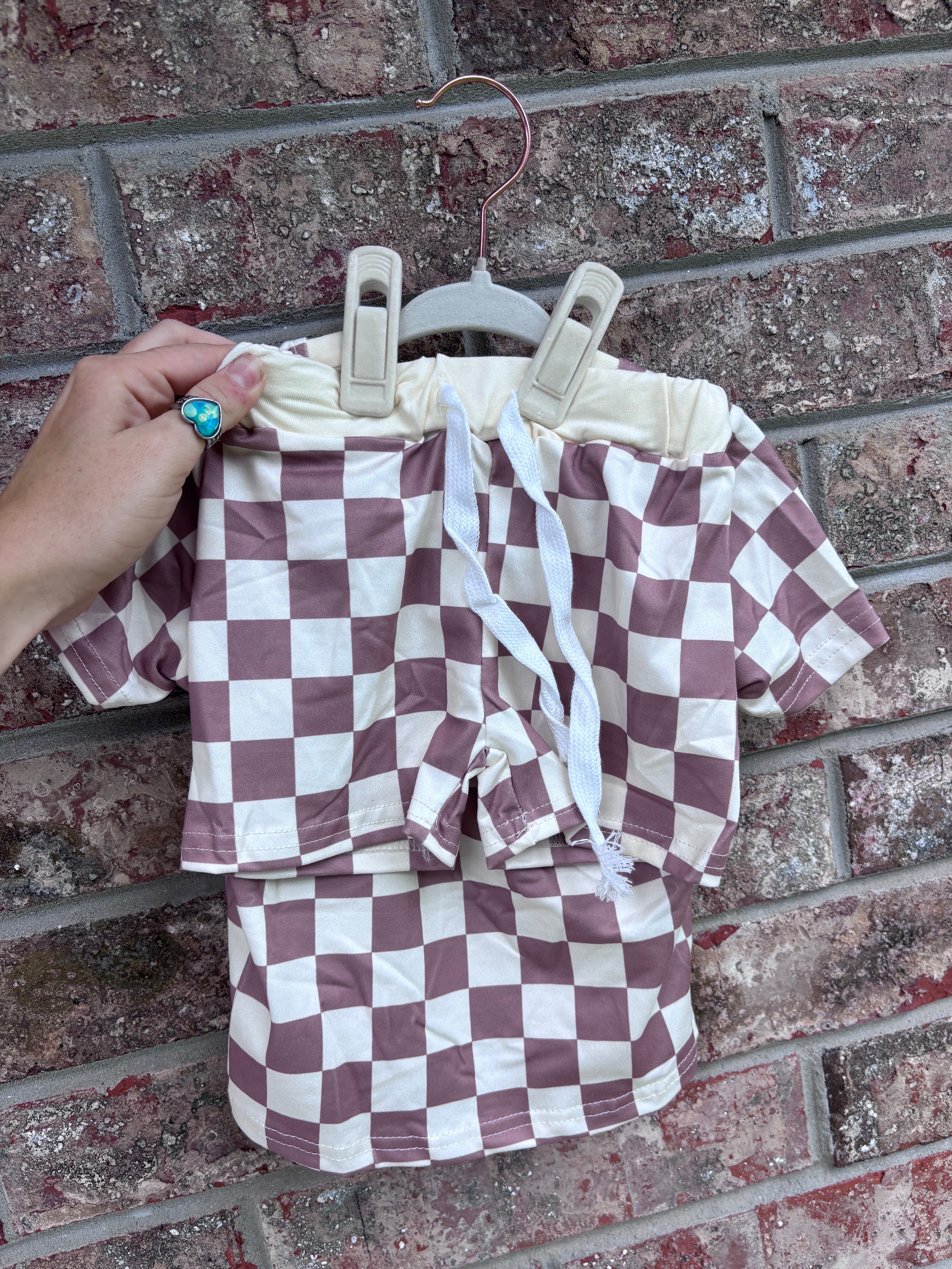 Checkered Set